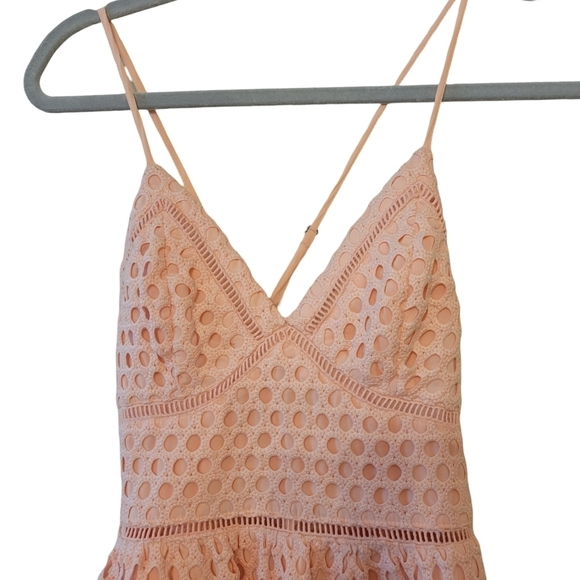 Abercrombie & Fitch Peach Eyelet Lace Overlay Dress Size XS - Picture 3 of 5